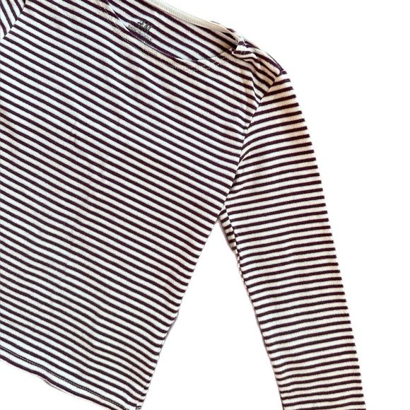 H&M Basics Organic Cotton Girls Burgundy Striped Long Sleeve Tee Shirt 2-4 Y - Picture 2 of 6